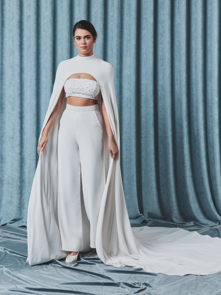 Poirier C-75105 Umhang gold main product photo