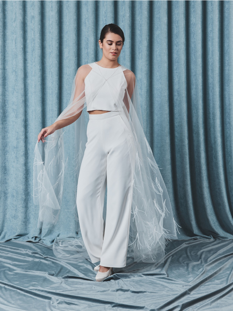 Poirier C-75106 Umhang gold main product photo